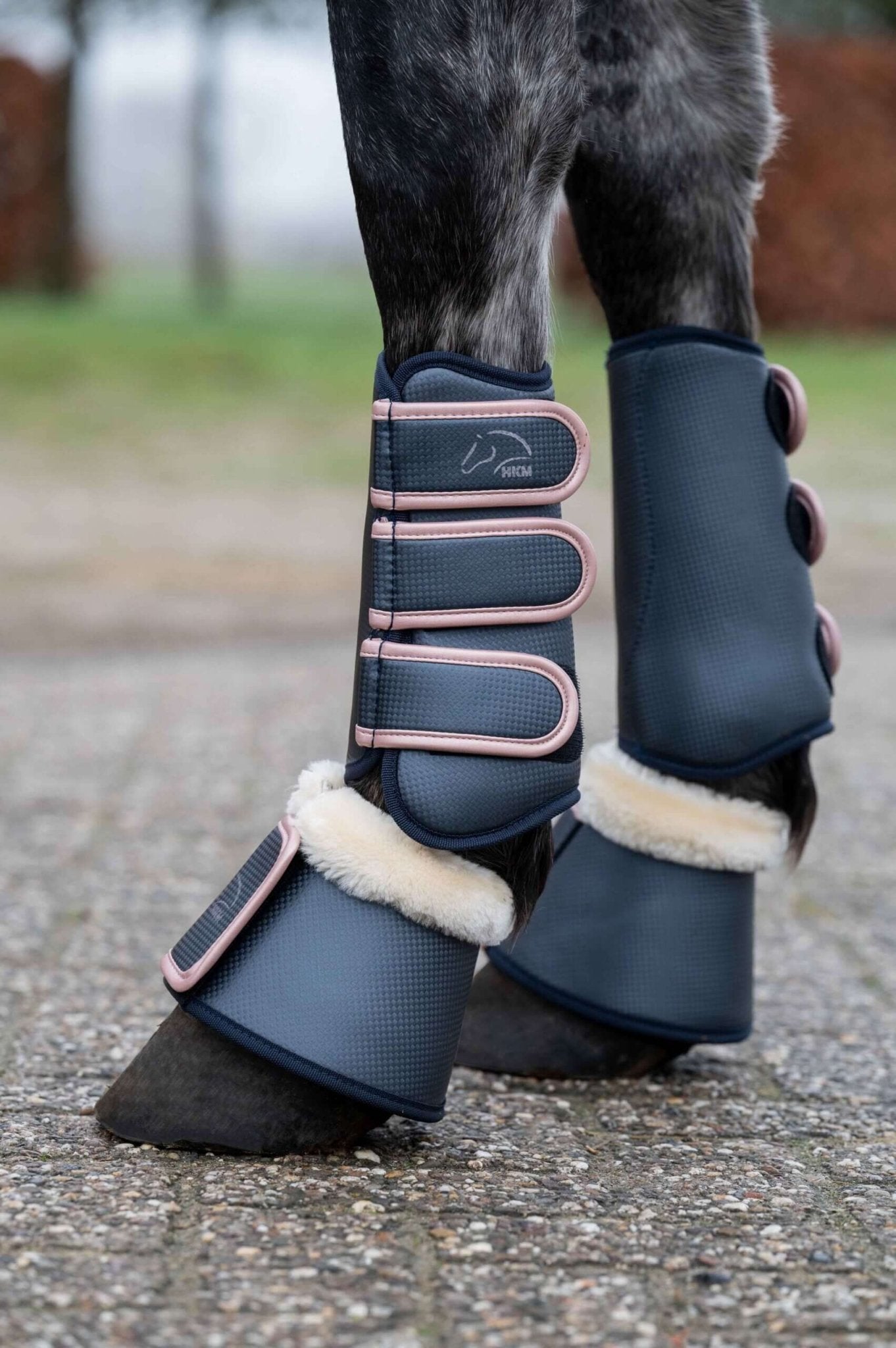 Benskydd Rosegold Framben från HKM säljs av Fåglasång