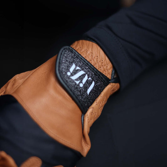 Ridhandske Skinn LiZi - Outstanding, Finns även i svart   säljs av Fåglasång