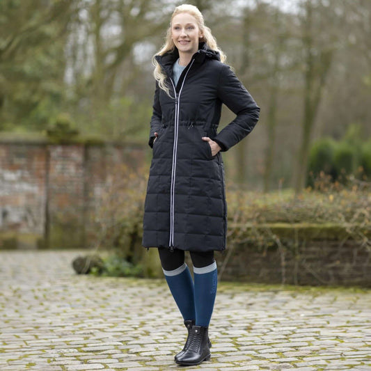 Värme Ridjacka lång model med powerbank från HKM säljs av Fåglasång