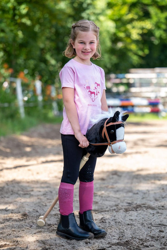 Välkommen till Mini Horse-världen – Käpphästar & tillbehör från HKM