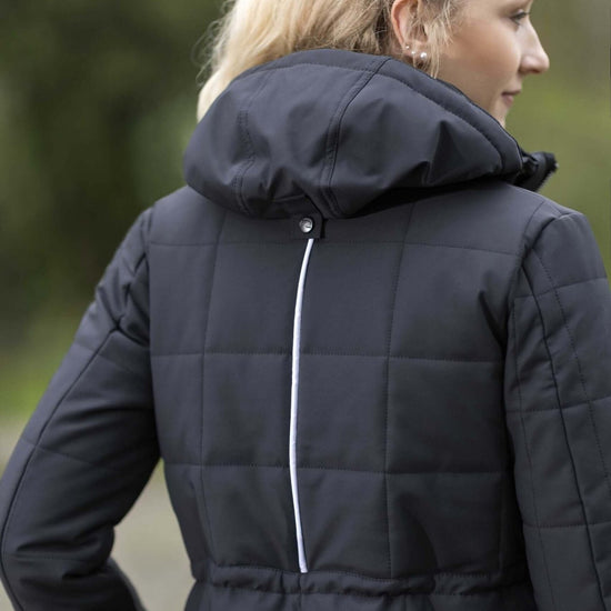 Värme Ridjacka lång model med powerbank från HKM säljs av Fåglasång 