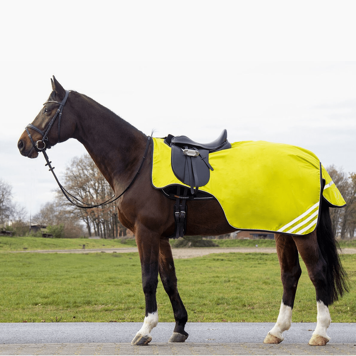 Skrittäcke Reflective med fleecefoder -  från  HKM